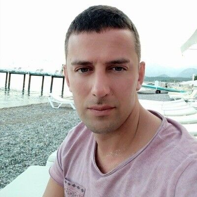  ,   Igor, 40 ,  