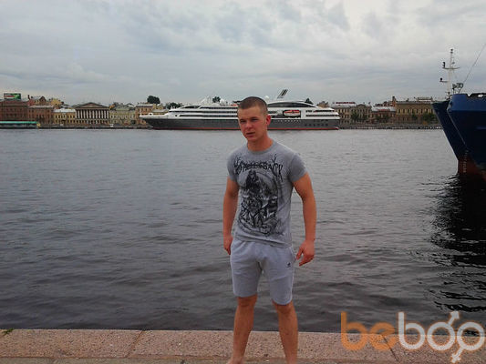  ,   Viktor, 34 ,   