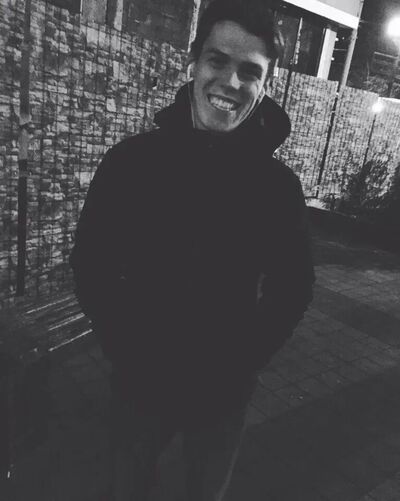  ,   Denis, 28 ,   ,   , c , 