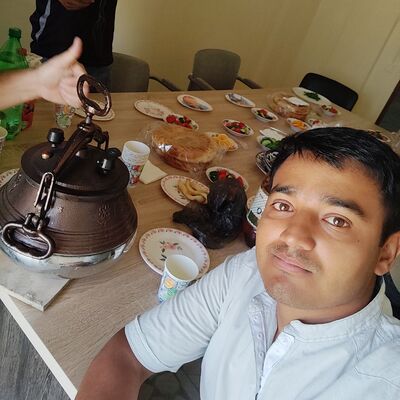  ,   Merik, 33 ,   ,   