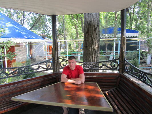  ,   Vlad, 42 ,     , c 