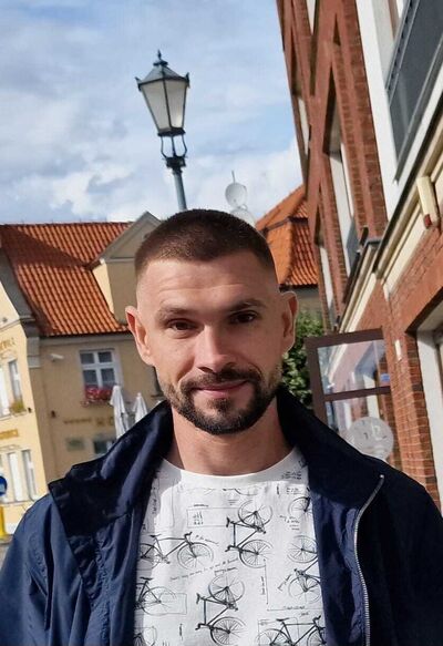  Warszawa,   , 35 ,   c 