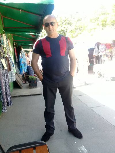  ,   Malik, 52 ,   ,   , c 