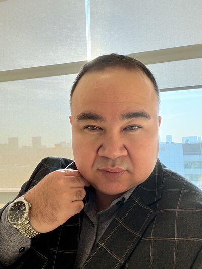  ,   Arman, 41 ,   ,   