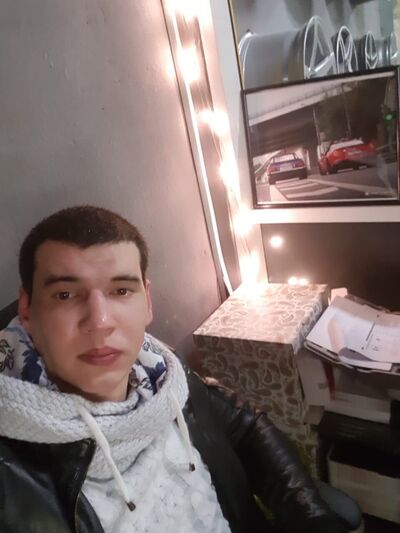  ,   Ruslan, 35 ,   ,   , c 
