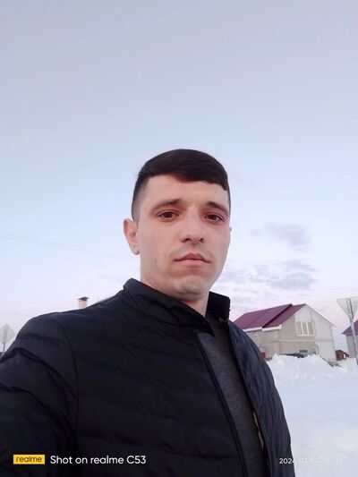  ,   Artiom, 25 ,   ,   , c , 