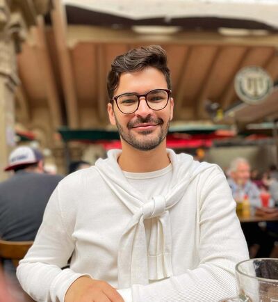  ,   Alexander, 44 ,     , c 