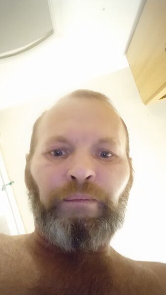  ,   Stas, 52 ,   ,   