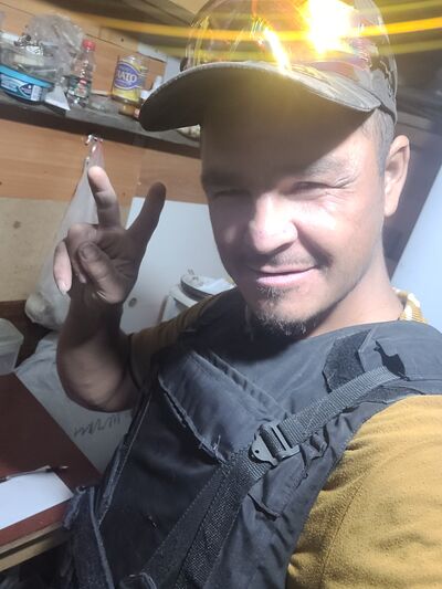  --,   Oleg, 42 ,   ,   