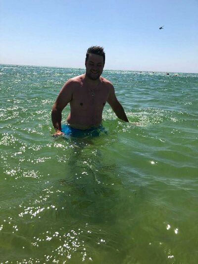  ,   Alexander, 32 ,     , c 