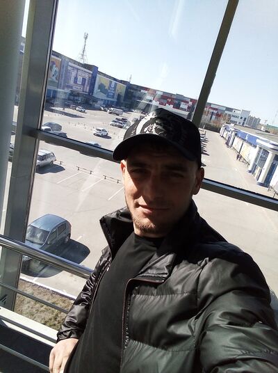  ,   Alex, 36 ,   ,   