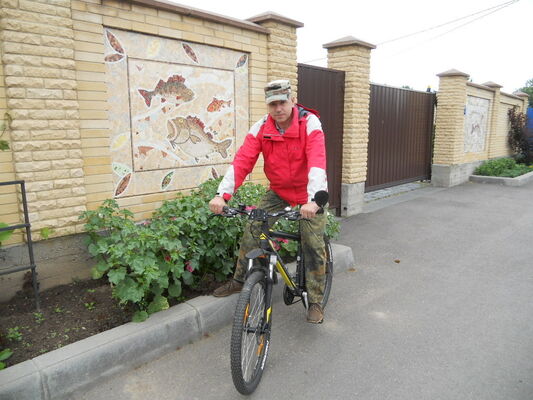  ,   Alex, 55 ,   