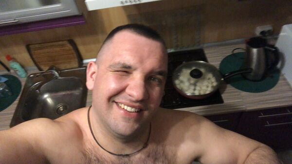  ,   Alex, 33 ,   ,   