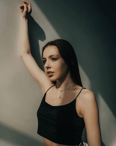  ,   Yasmina, 23 ,   ,   