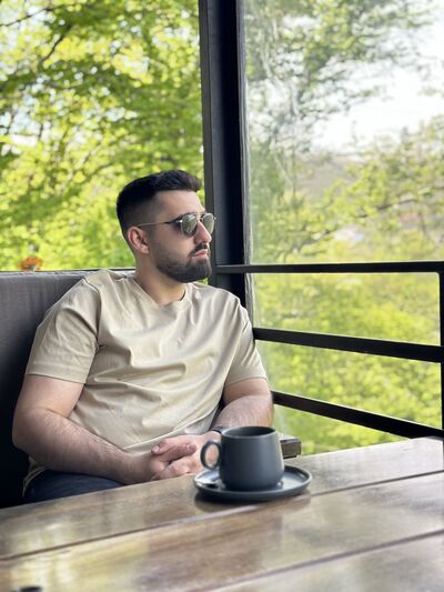  Damavand,   Amir, 25 ,   ,   