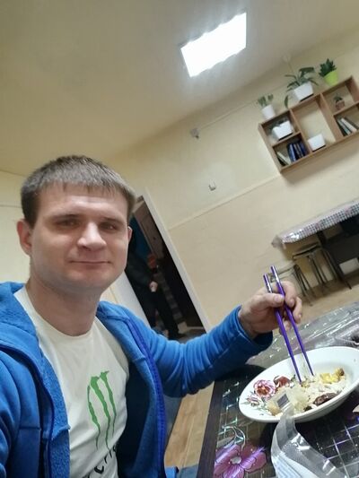  ,   Maxim, 36 ,   