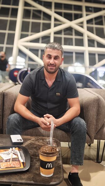  ,   Nariman, 25 ,   ,   