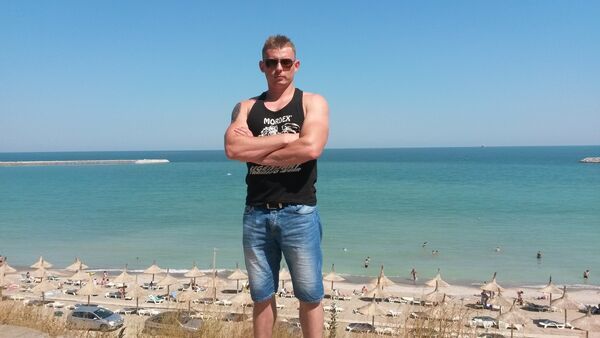  ,   Stefan, 33 ,   