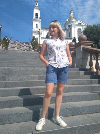  ,   Tati, 44 ,     , c , 