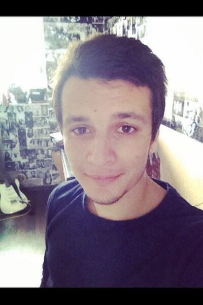  ,   Artur, 33 ,   ,   , c 