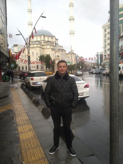  ,   Ruslan, 35 ,   ,   
