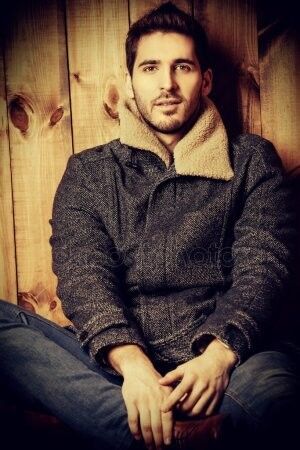  18180407  Den, 41 ,    -