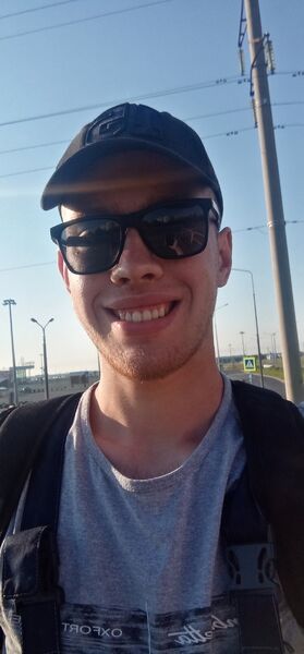  ,   Ruslan, 24 ,     