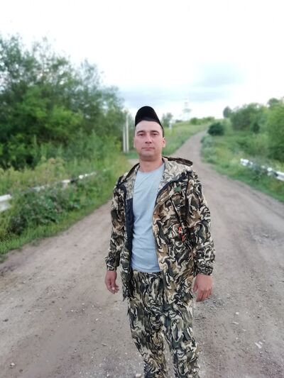  ,   Anton, 38 ,   ,   