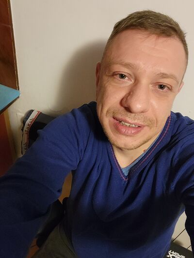  ,   Aleks, 42 ,   ,   