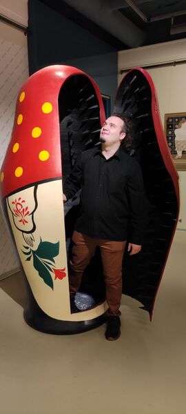  ,   Sergei, 32 ,   ,   