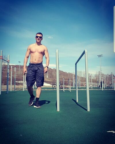  ,   Aleks, 40 ,   