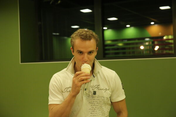  ,   Ruslan, 28 ,   ,   