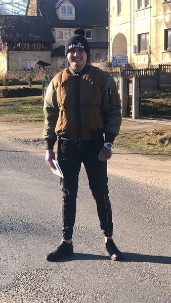  ,   Grzegorz, 25 ,   ,   