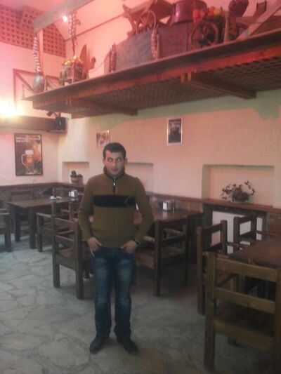  -,   H M, 32 ,   ,   , c 