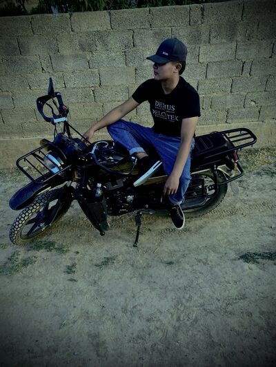  ,   Dilshodbek, 20 ,   ,   