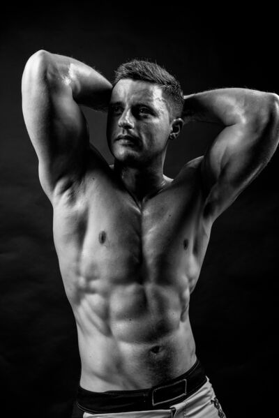  ,   Tom, 34 ,   
