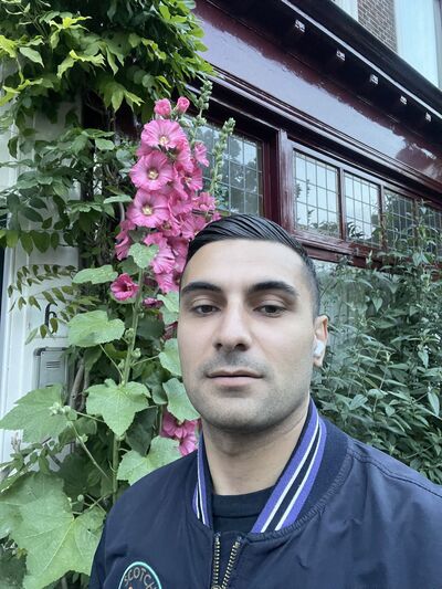 ,   Alik, 32 ,   ,   