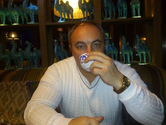  ,   Mihael, 54 ,   
