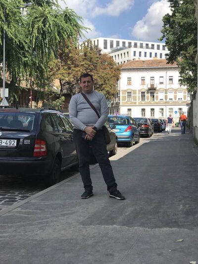  ,   Viktor, 49 ,   ,   