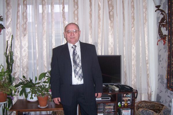  -,   Vasilij, 66 ,   ,   