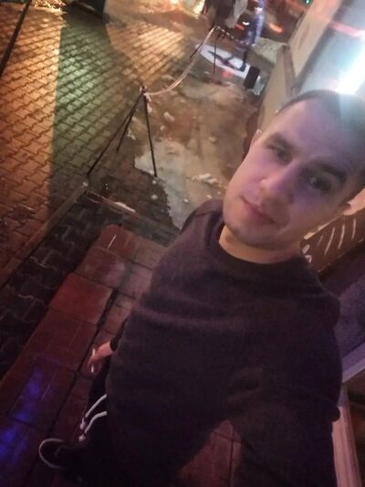  ,   Nikita, 32 ,   ,   