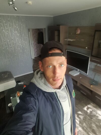  ,   Andrej, 37 ,   