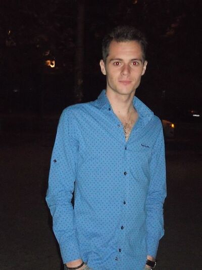  ,   Sergiu, 32 ,     , c 