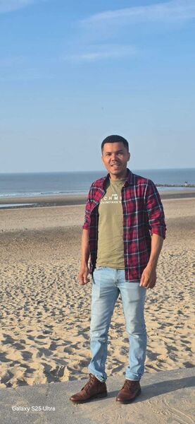 Udugampola,   Sandro, 37 ,   ,   