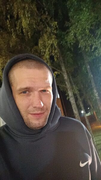  -,   Artem, 33 ,   ,   
