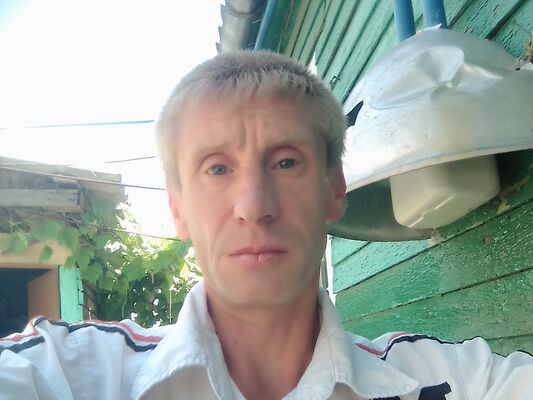  ,   Anton, 32 ,   ,   , c , 
