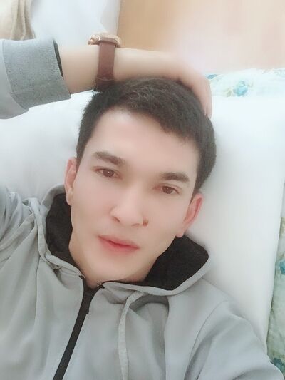  ,   Ali, 32 ,   ,   