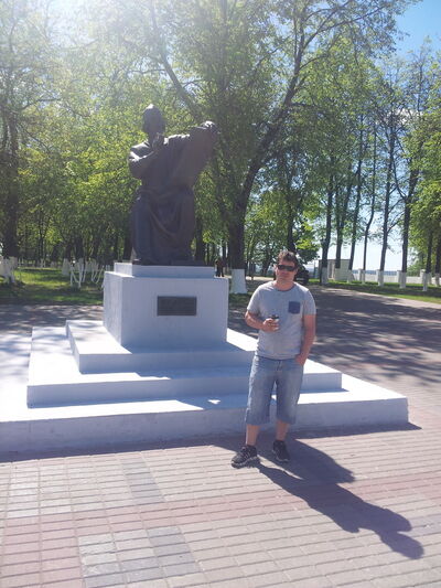  ,   Denis, 42 ,   ,   , c 