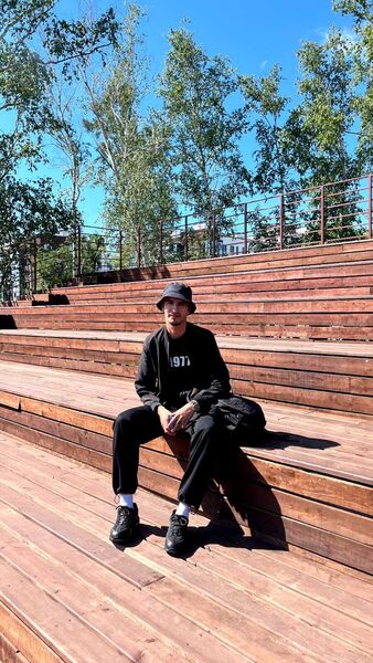  ,   Ruslan, 32 ,   ,   , c 