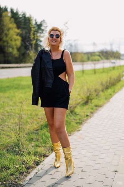  ,   Olga, 32 ,   ,   